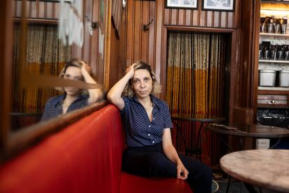 Judit Martín en el Café Centric del barrio del Raval de Barcelona.