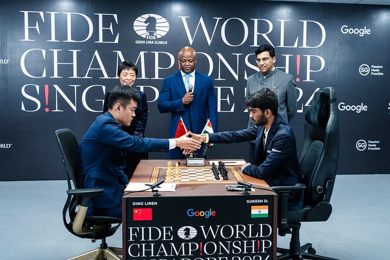 Ding no aprieta con blancas y Gukesh empata sin sufrir el 4ª asalto del Mundial de ajedrez