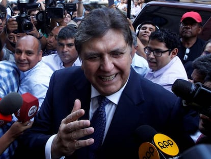 Alan Garcia antes de testificar por el caso Odebrecht en febrero de 2017 