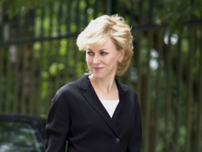 La actriz Naomi Watts, caracterizada como la princesa Diana.