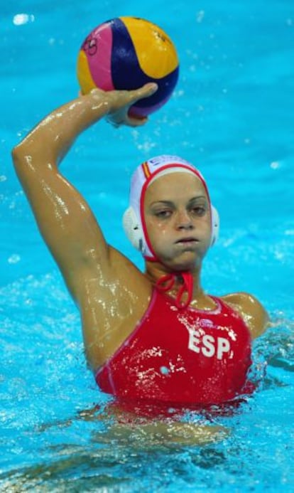 Jennifer Pareja, capitana de la selección, ante China.