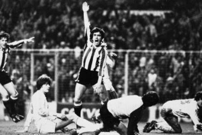 Dani tras marcar un gol al Madrid en 1984.