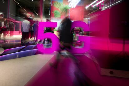 Un anuncio de una empresa tecnológica en el último MWC, en 2019.