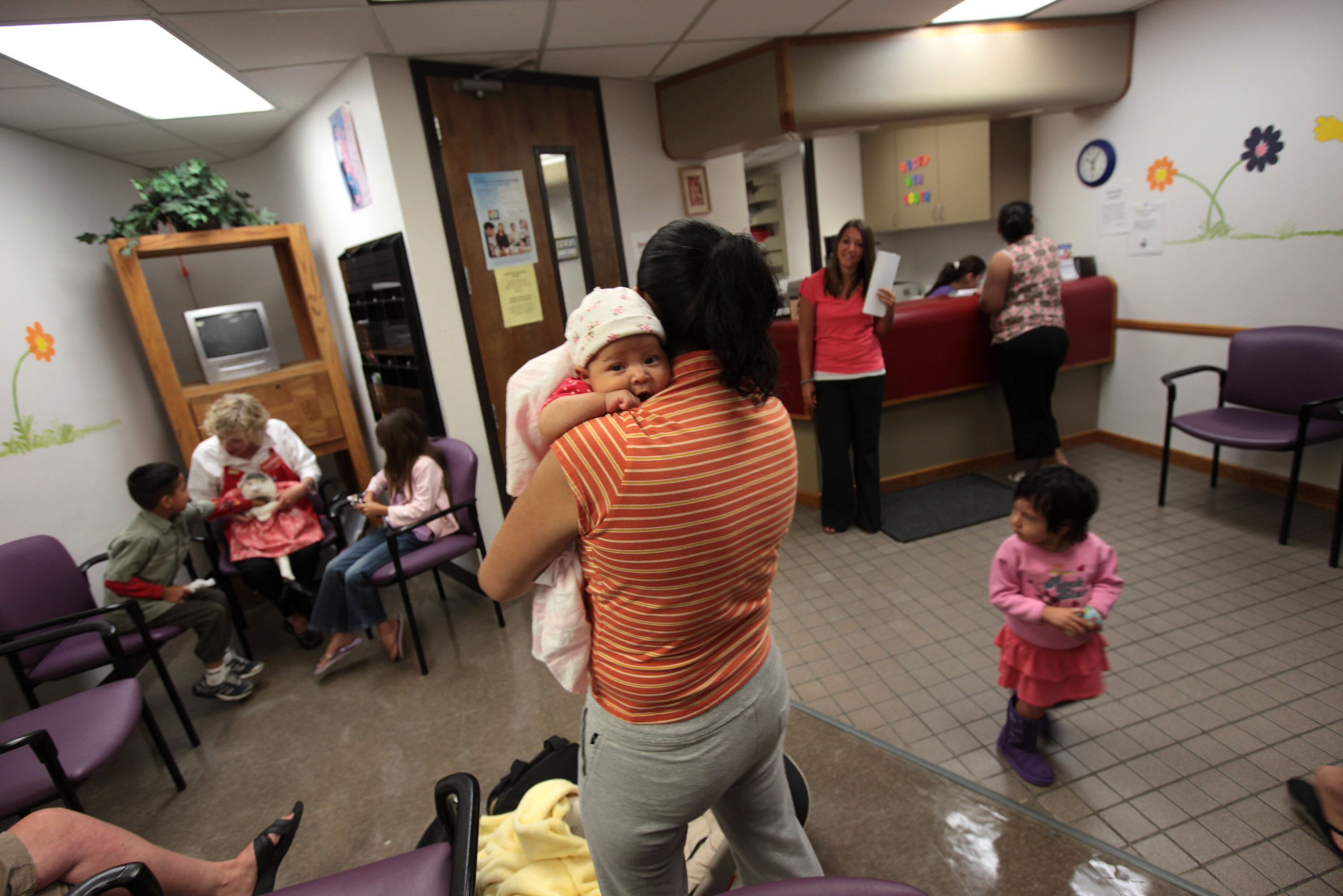 ¿Medicaid está en riesgo? Quiénes podrían perder su cobertura de salud por los recortes de la administración Trump