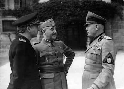 Mussolini having a talk with the Head of State and President of Spanish Government Francisco Franco
