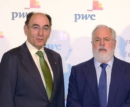 El presidente de Iberdrola, Ignacio Galán y el comisario del Clima, Miguel Arias Cañete.