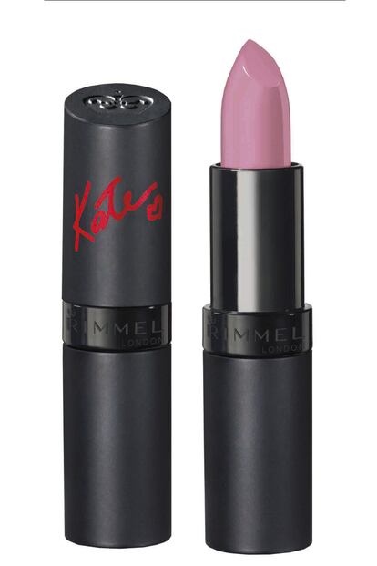 Un labial con la aprobación y el sello de Kate Moss. Es Lasting Finish by Kate de Rimmel, colorido intenso durante ocho horas y con una fragancia y una textura deliciosas. Cuesta 7,8 euros.