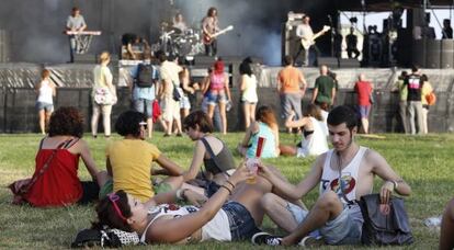 Los asistentes al festival Low Cost han empezado a llegar a Benidorm.