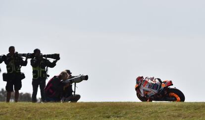 Márquez, durante la segunda sesión de libres del GP de Australia.