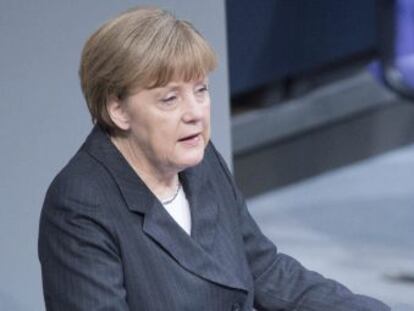 La canciller alemana, Angela Merkel, interviene ante el Parlamento (Bundestag) en Berl&iacute;n (Alemania), el 15 de enero de 2015. 
