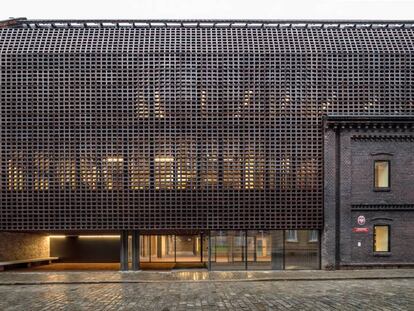 Escuela de Cine. Universidad de Silesia. Katowice (Polonia) de BAAS Arquitectes.