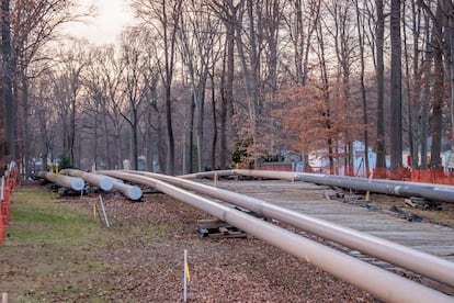 Tuberías para transportar gas obtenido por 'fracking', en Exton (Pensilvania, EE UU).