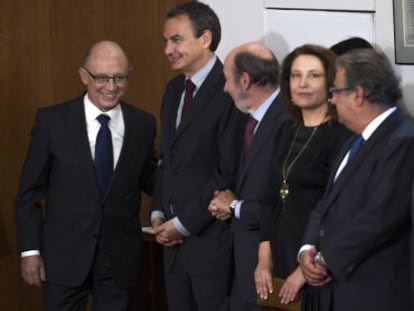 Montoro junto a Zapatero y Rubalcaba en la toma de posesión de Susana Díaz.
