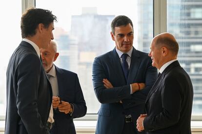 Desde la izquierda, Justin Trudeau, Lula da Silva, Pedro Sánchez y Olaf Scholz, el lunes en la asamblea de la ONU en Nueva York.