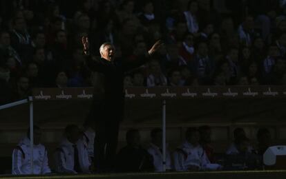 Ancelotti, durante el encuentro contra el Córdoba.