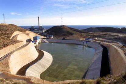 Planta desaladora de Carboneras, en Almería.