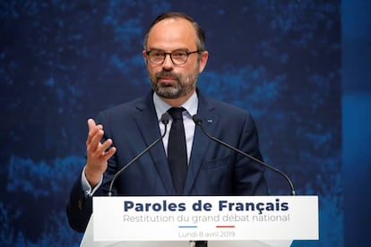 El primer ministro francés, Édouard Philippe, presenta el informe sobre el Gran Debate Nacional.  