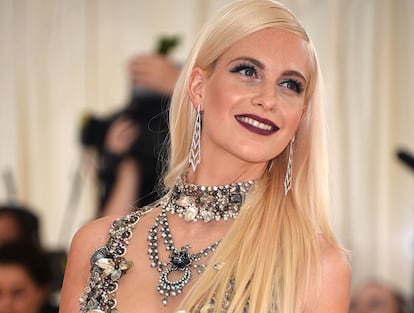 gala met 2016 poppy delevingne maquillaje