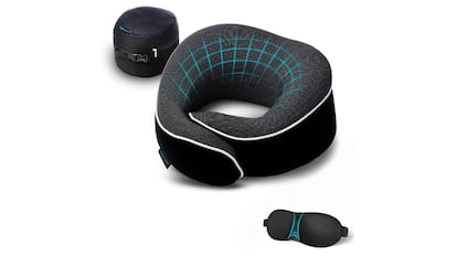 La almohada de viaje Proglobe incluye un antifaz para descansar mejor en viajes largos.