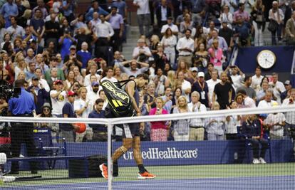 Nadal se retira lesionado de la pista Arthur Ashe de Nueva York tras retirarse contra Del Potro.