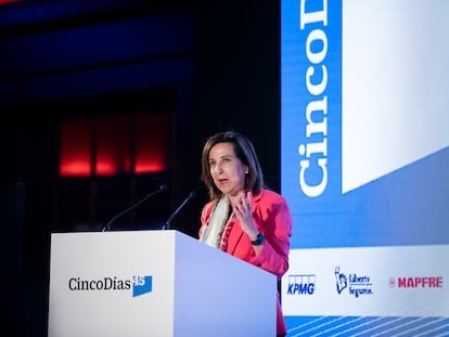 La ministra de Defensa, Margarita Robles, el martes en el acto del 45º aniversario del diario 'Cinco Días'.