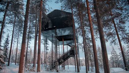 The 7th Room, diseñada por el estudio Snøhetta para el Treehotel en Harads (Suecia).