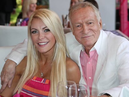 Hugh Hefner y su esposa Crystal Harris.