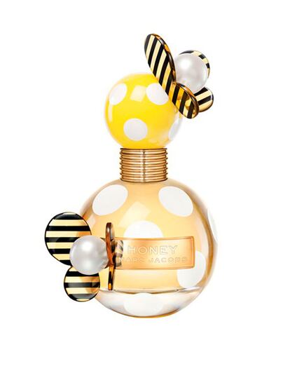 El perfume 'Honey' de Marc Jacobs es el homenaje que el diseñador le hizo a este fluido hecho por las abejas. (65 euros aprox.)