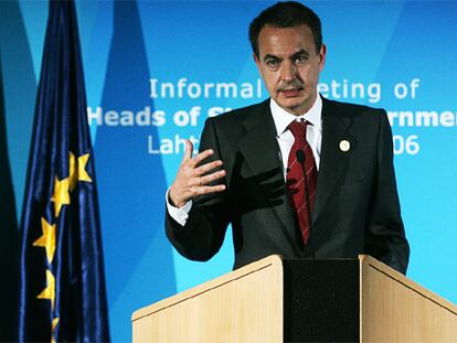 El presidente del Gobierno, José Luis Rodríguez Zapatero, en Lahti (Finlandia), donde participa en la cumbre informal de la UE.