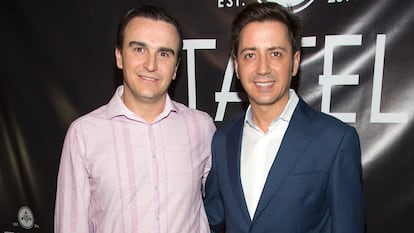 Abel Matutes Prats y Eduardo Lorentino en la inauguración del restaurante Tatel Miami en marzo de 2017.