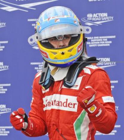 Alonso celebra la 'pole'