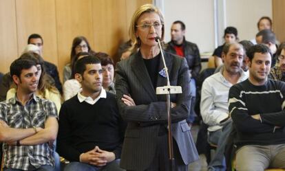 Rosa Díez, en un momento de su declaración en el juicio en Sabadell.