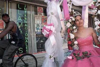 Dos hispanos en Paterson (Nueva York).