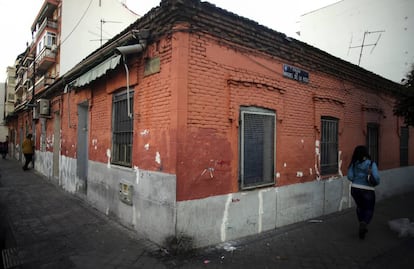 Casa de la calle de Peironcely, 10, en Vallecas (Madrid).