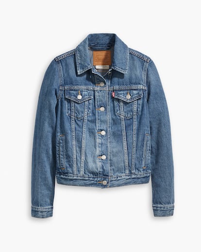 La chaqueta trucker original (130 €) de Levi’s®.