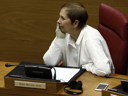 Uxue Barkos en el pleno del Parlamento de Navarra este viernes.