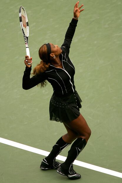 Dicho y hecho: en 2004 canalizó su amazona interior y compitió en el US Open calzando unas botas negras de Nike.