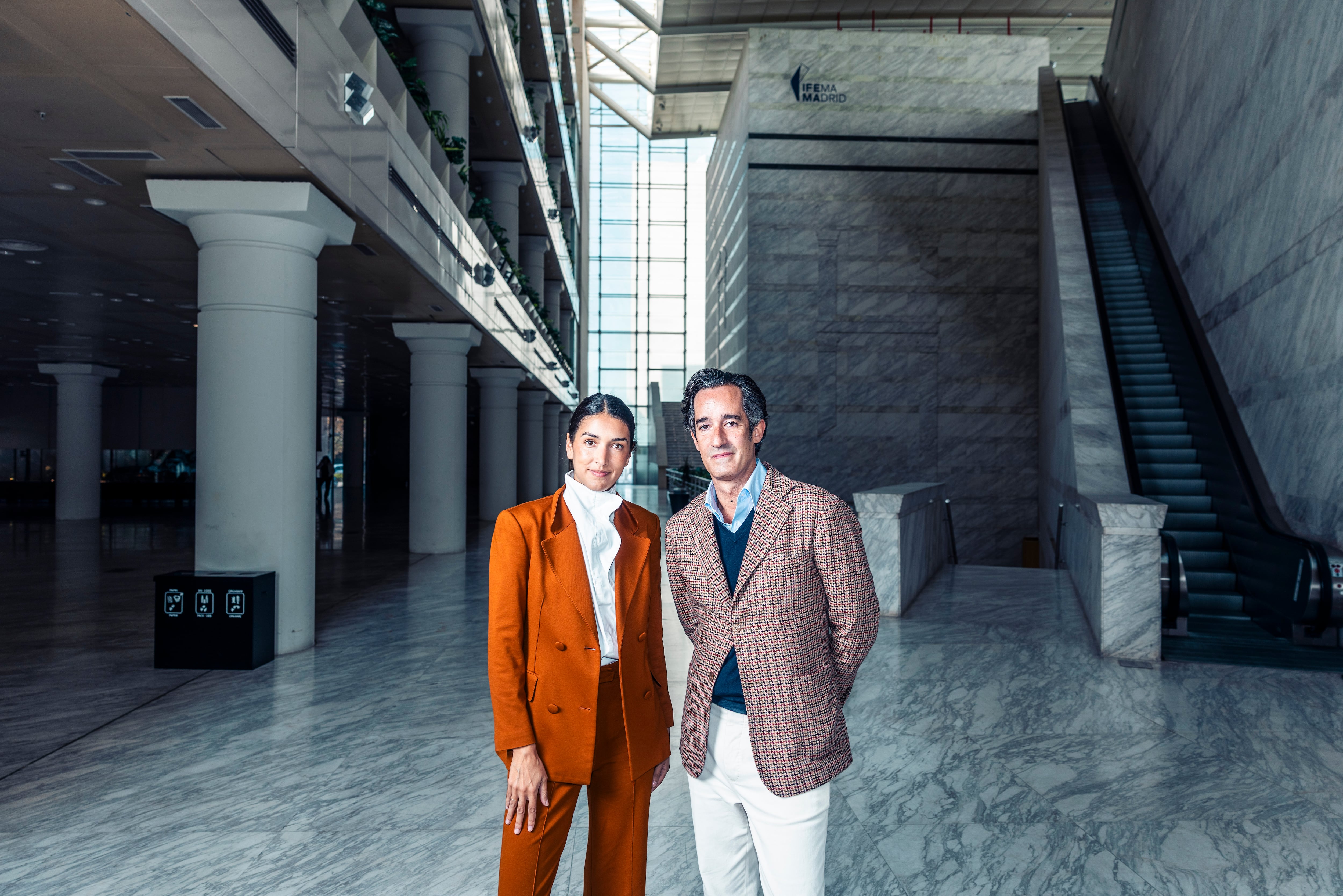 DVD 1311 (25-03-26) Valentina Suárez-Zuloaga,  directora creativa de la pasarela Mercedes-Benz Fashion Week Madrid, y Asier Labarga, director de la MBFWMadrid, en el Palacio Municipal de IFEMA, en MAdrid. SAMUEL SÁNCHEZ