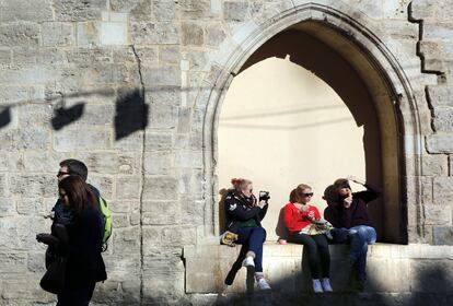 Turistas en el centro de Valencia.