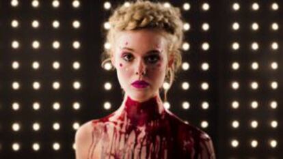 Fotograma de la película 'The Neon Demon', que se podrá ver en el Festival de Cine de Sitges (Barcelona).