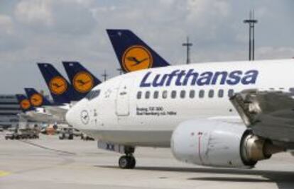 File photo of Lufthansa aircraft driving on the tarmac at Frankfurt airport