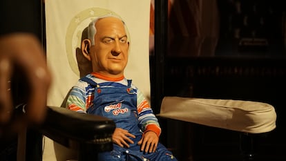 Muñeco Chuky con el rostro de Netanyahu