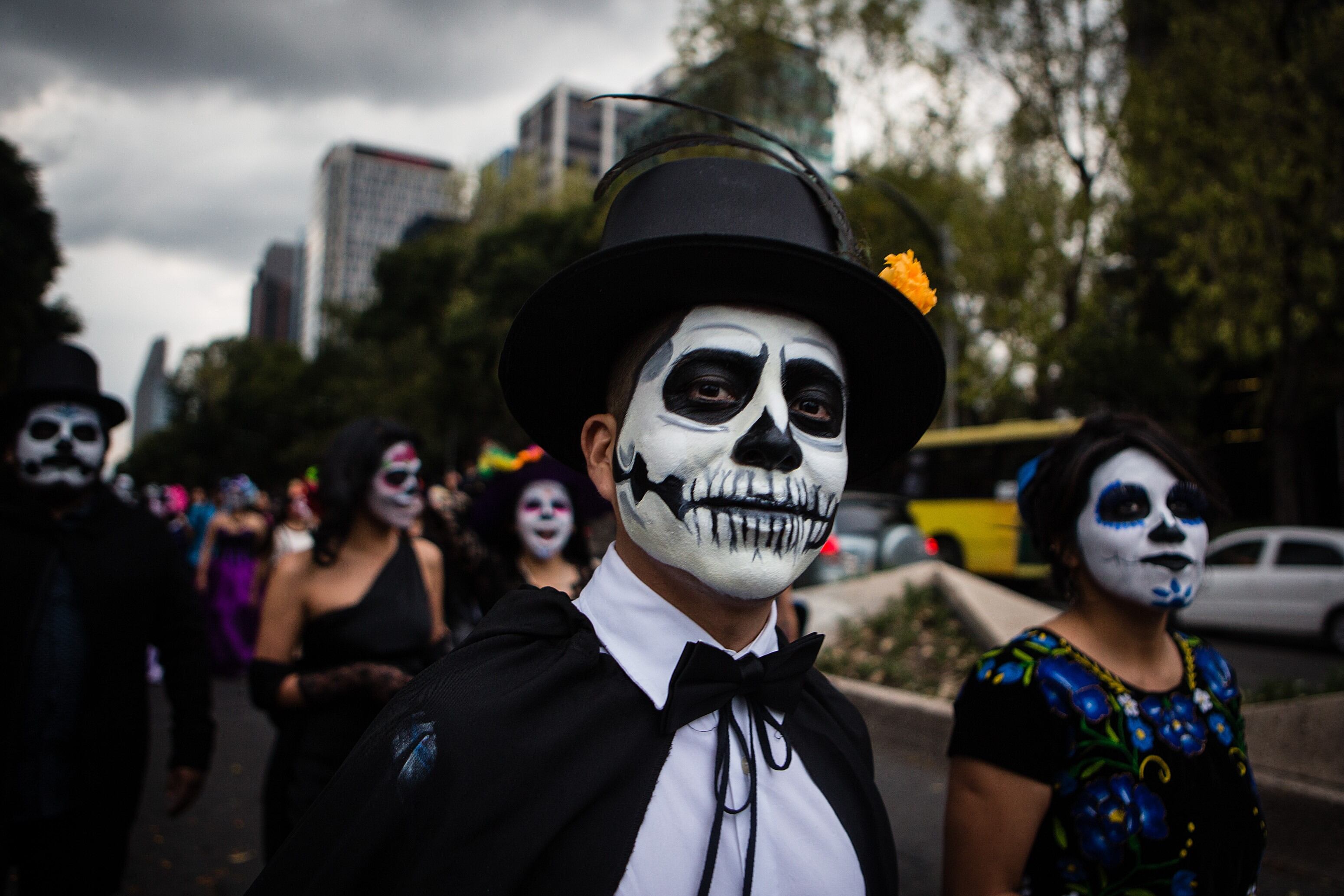 "Descubre las Celebraciones del Día de Muertos 2024 en la Ciudad de México: Desfiles, Ofrendas Monumentales y Más"