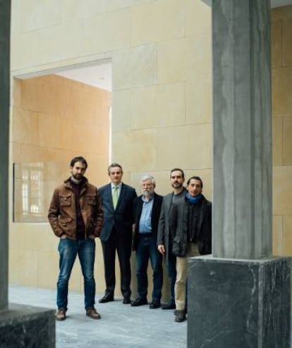 El equipo del Centro Memorial, en Vitoria. De izquierda a derecha, Raúl López, Gorka Angulo, Florencio Domínguez, Gaizka Fernández y Juan Vinuesa.