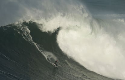 Las de la playa de Nazaré junto a las Big Jaws, de Hawai, son las olas más altas del mundo.