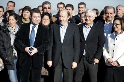 Emiliano Garc&iacute;a-Page, Alfredo P&eacute;rez Rubalcaba y Jos&eacute; Mar&iacute;a Barreda, en Toledo.