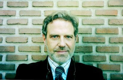 José Antonio Granero, decano del Colegio de Arquitectos de Madrid, en la nueva sede de las Escuelas Pías.