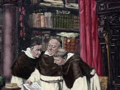 Tres monjes leen un ejemplar de la Biblia de Gutenberg, en un grabado del siglo XIX.