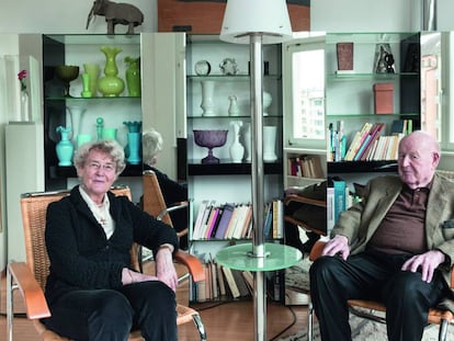 Trix y Robert Haussmann en un retrato de 2016. Con 90 años siguen revolucionando el diseño.