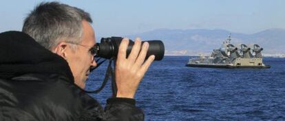 El secretario general de la OTAN, este jueves, durante un ejercicio de defensa aérea de las Fuerzas Armadas griegas.
